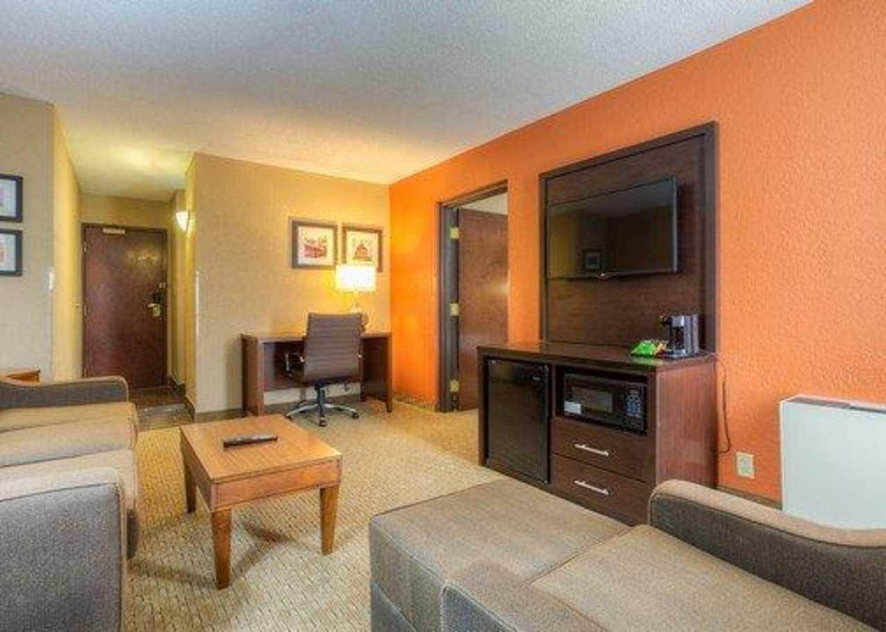 Comfort Inn&Suites Evansville Airport Extérieur photo