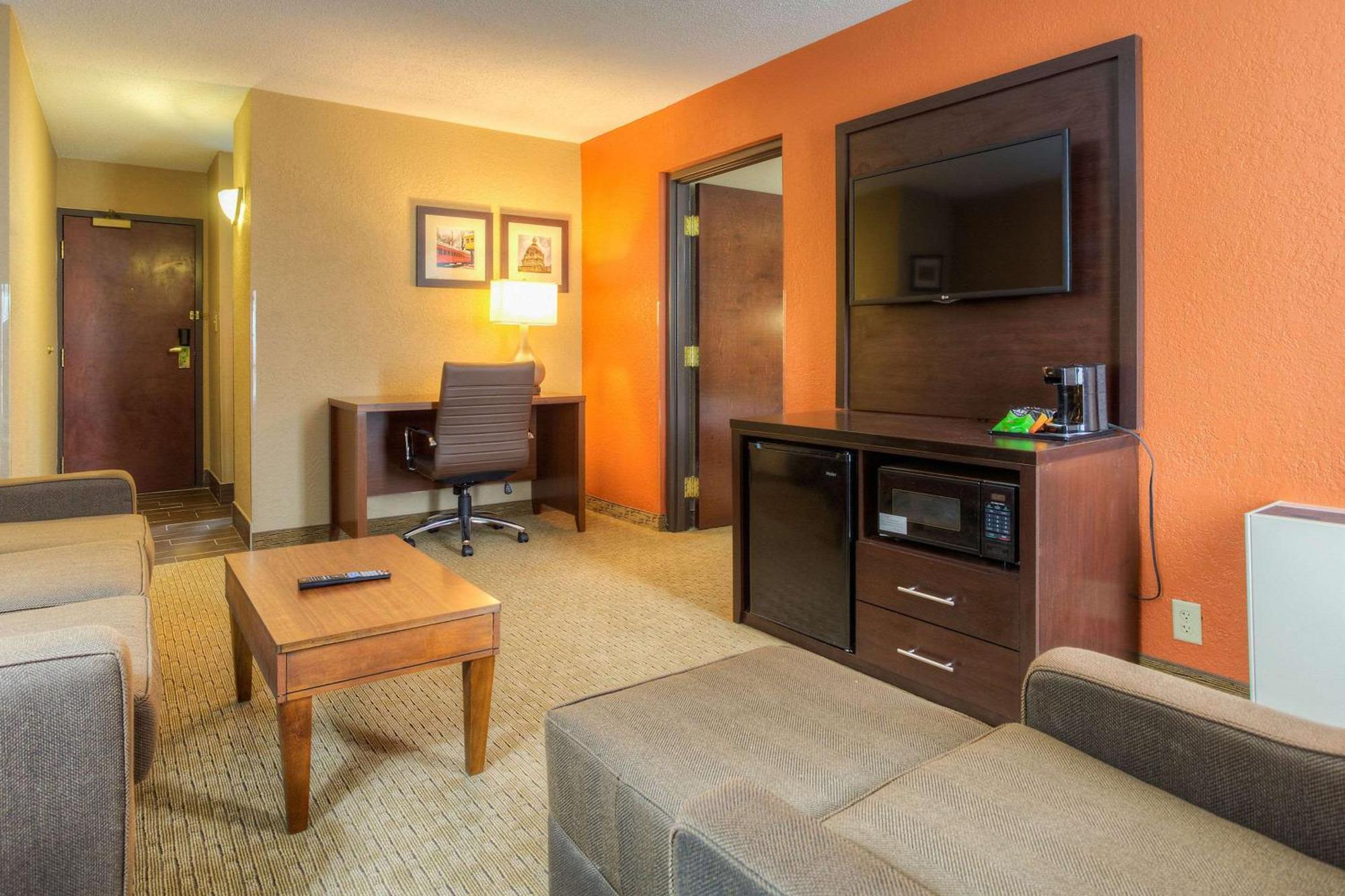 Comfort Inn&Suites Evansville Airport Extérieur photo